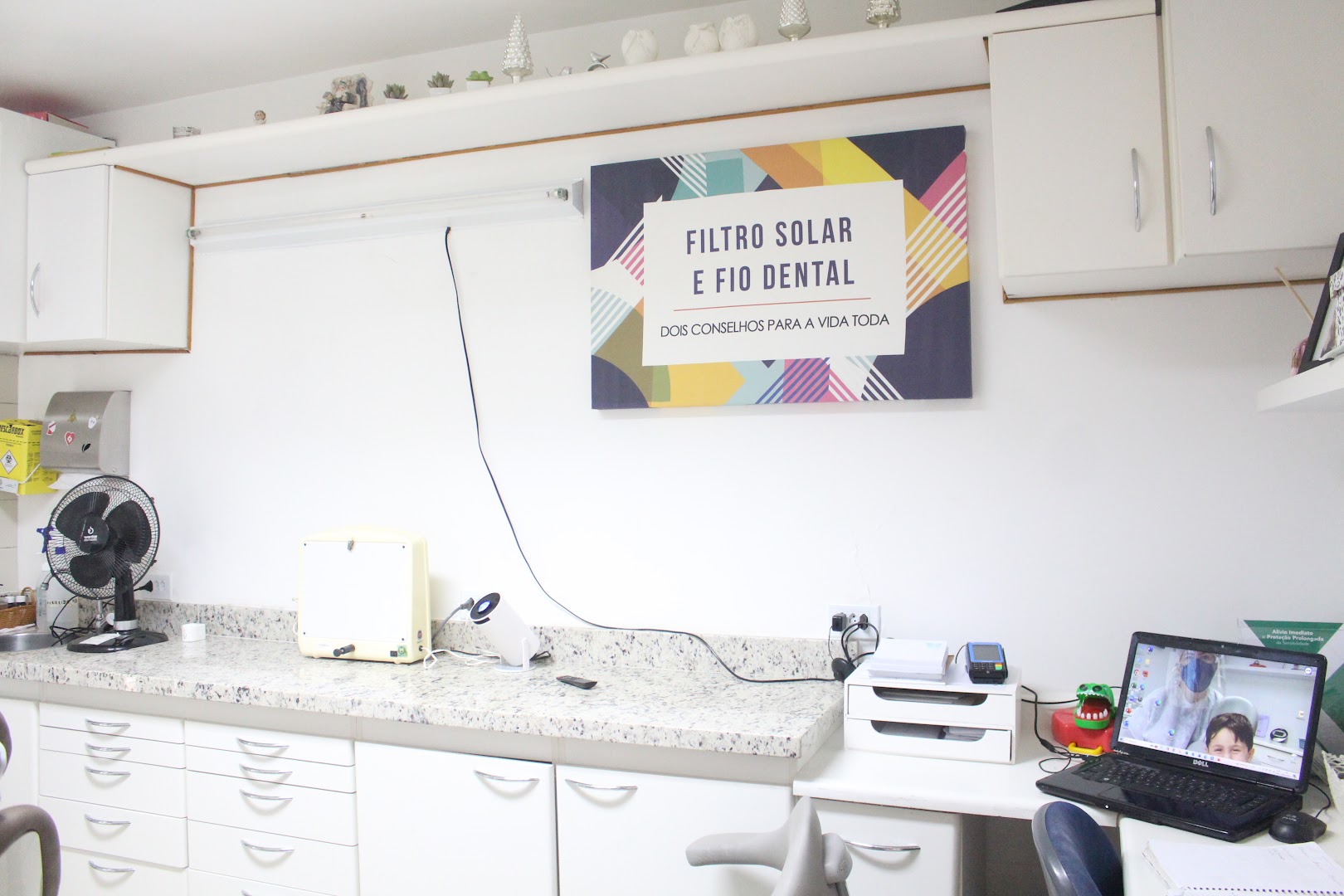 Consultório odontológico equipado